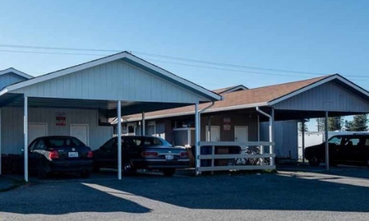 6318-6432 N Crestline St