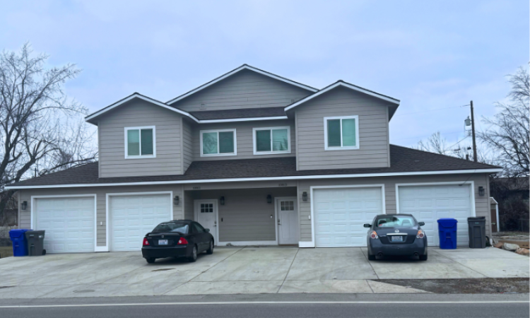 10811-10813 E Mission Ave