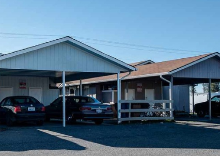 6318-6432 N Crestline St